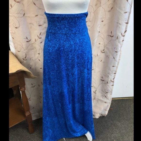 LuLaRoe Dresses & Skirts - LuLaRoe blue maxi skirt